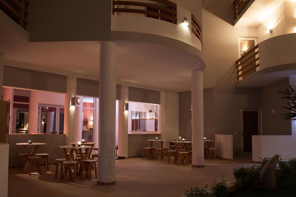 Cala Da Lua Apartments ซาลเรย์ ภายนอก รูปภาพ