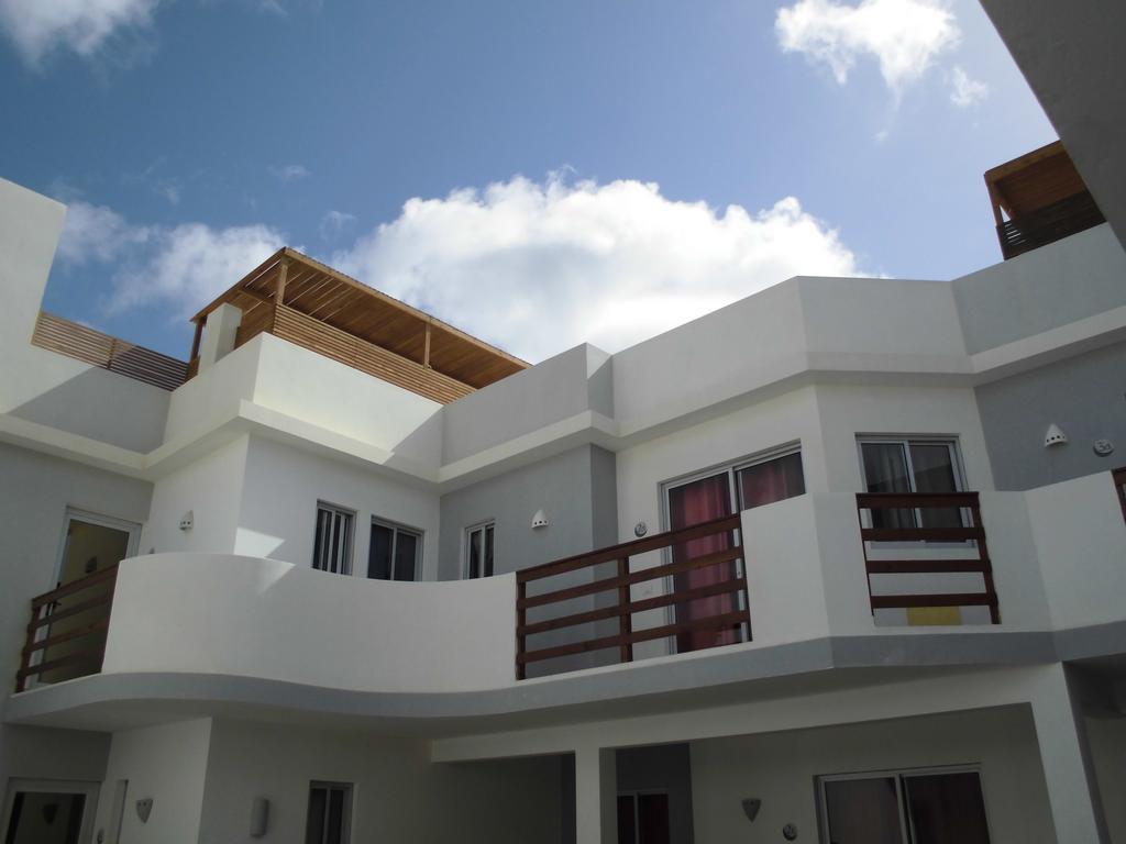 Cala Da Lua Apartments ซาลเรย์ ภายนอก รูปภาพ